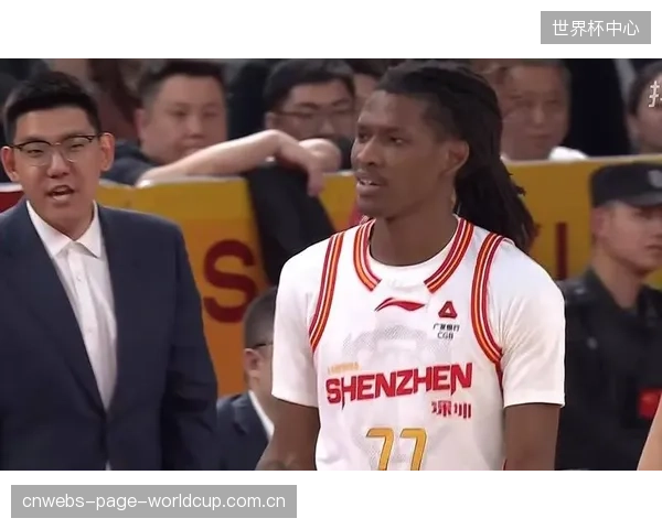 青岛队关注身高2.08米的旅美小将王浩然，其NCAA二级联赛场均8.5篮板数据具备吸引力。